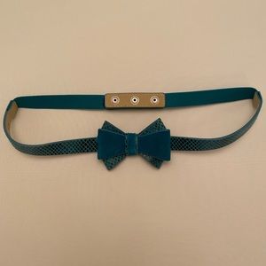 White House black market bow belt